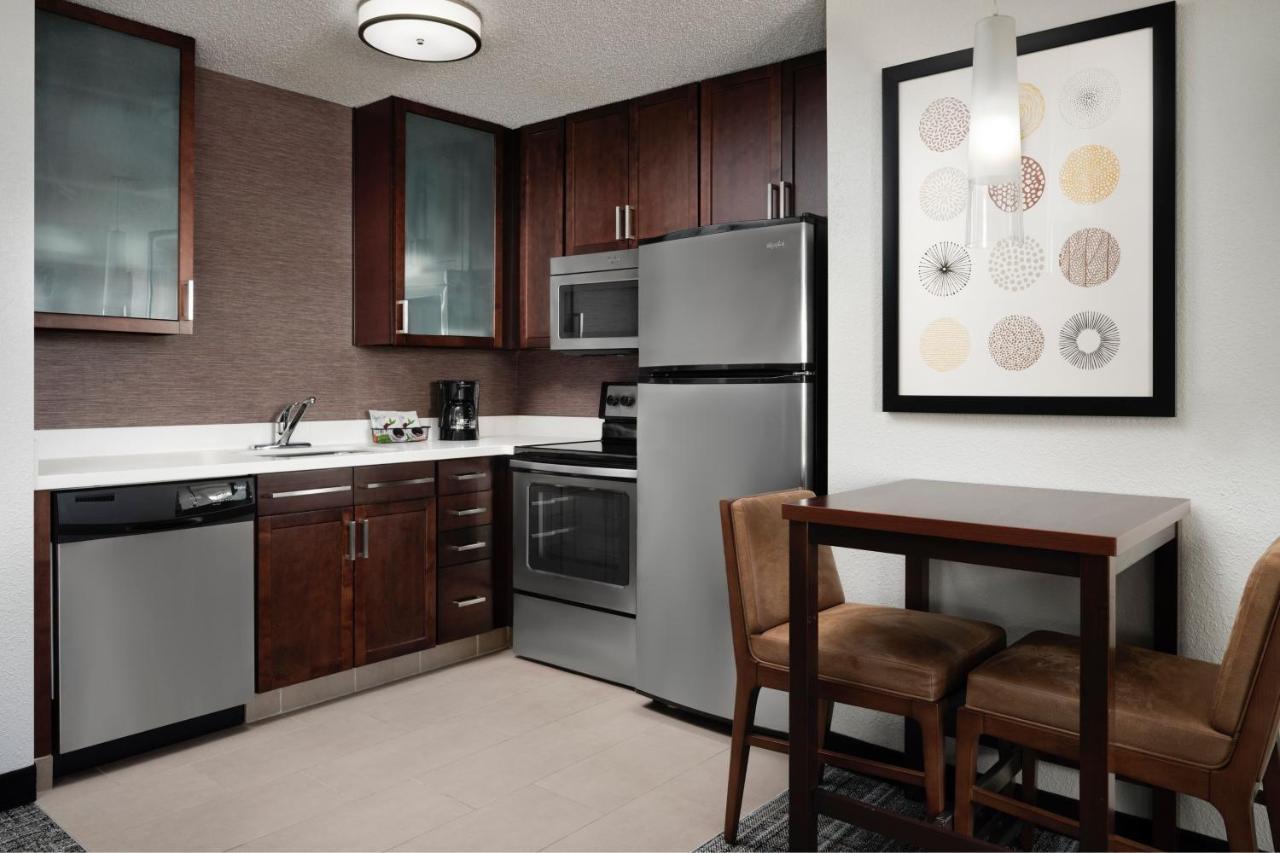Residence Inn By Marriott Grand Rapids Airport Exterior photo